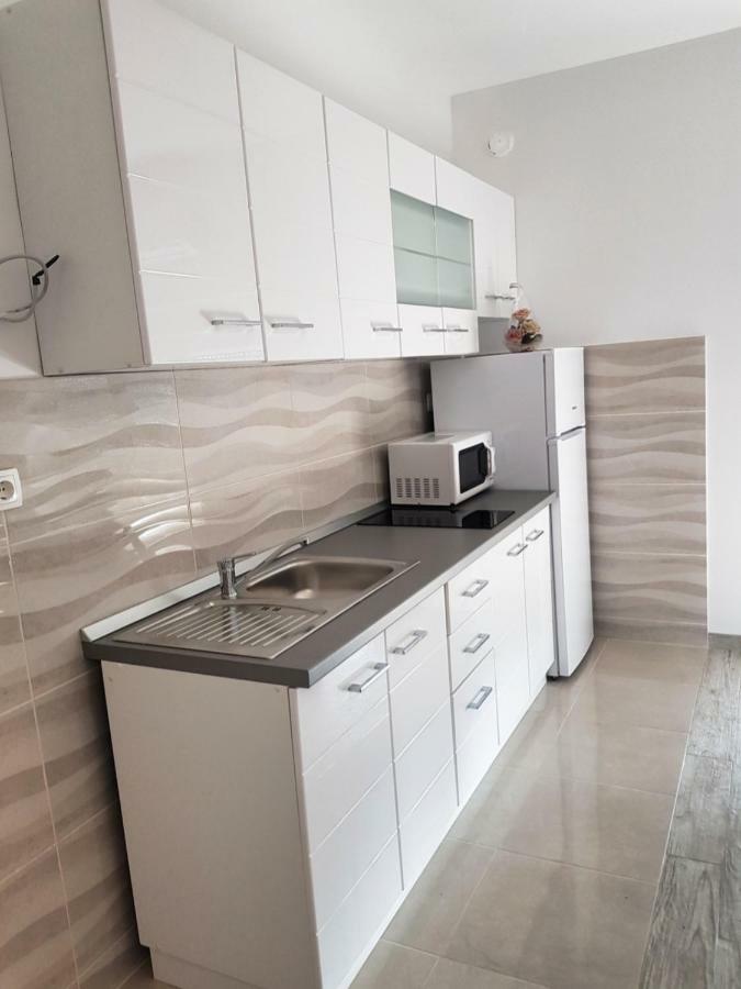 Apartman Nela Apartment Kastel Sucurac Exterior photo